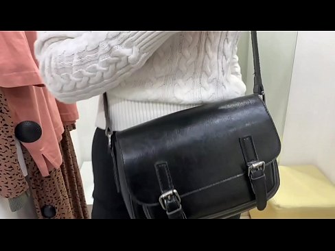 ❤️ ציבור מאַסטערביישאַן פון יונג הור פעראַלבעררי מיט אַ דילדאָ אין די פּאַסן צימער אַנאַל פּאָרן ביי yi.yespornpics.ru ️❤